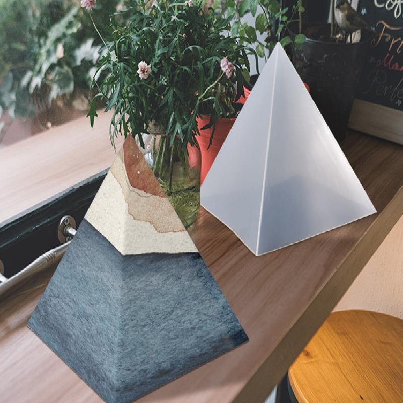 2-piece Large Pyramid Resin Mold For Diy Crafts And Baking